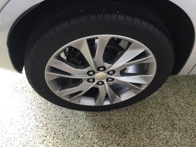 Used 2019 Chevrolet Blazer Premier w/ Sun and Wheels Package image 22