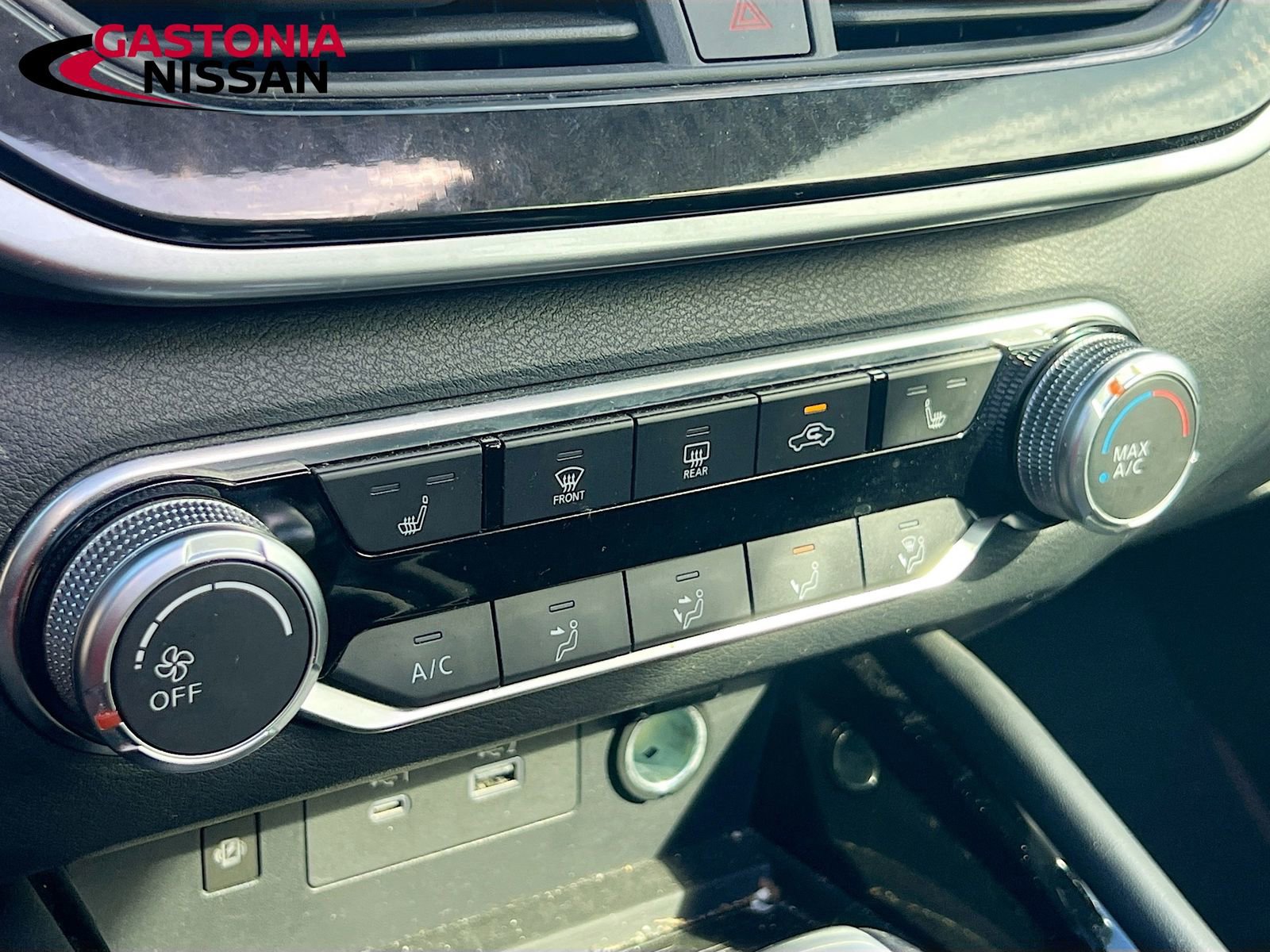 Used 2023 Nissan Altima 2.5 SR w/ SR Premium Package image 21