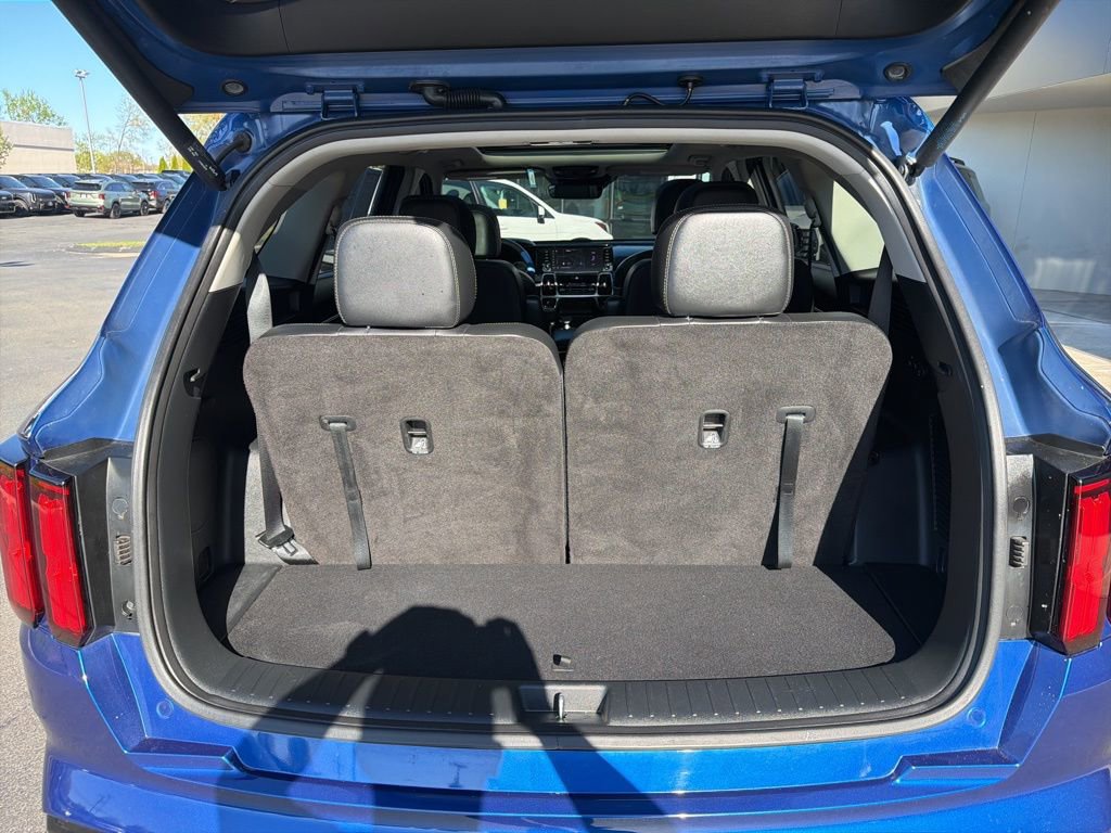 Certified 2023 Kia Sorento SX AWD/4WD image 16