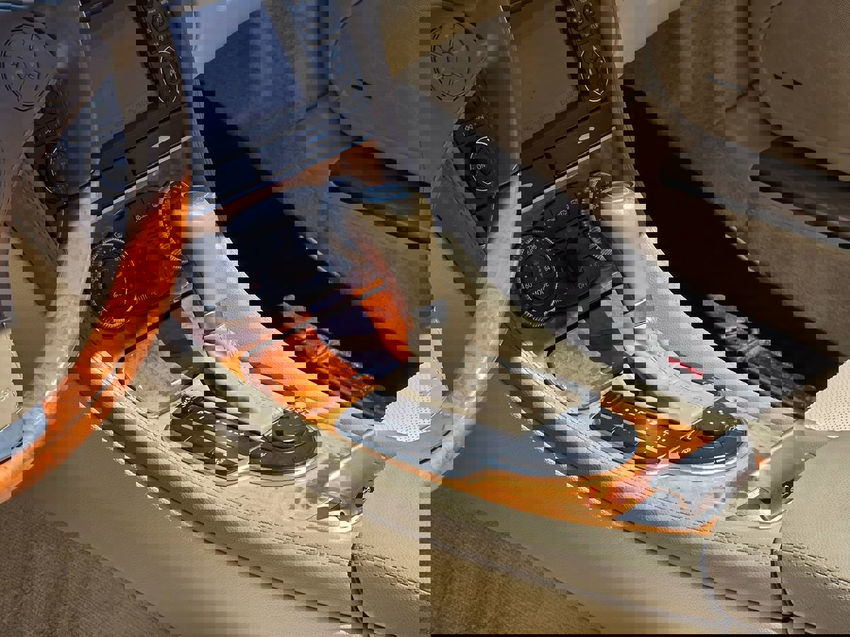 Used 2012 Mercedes-Benz SL 550 image 25