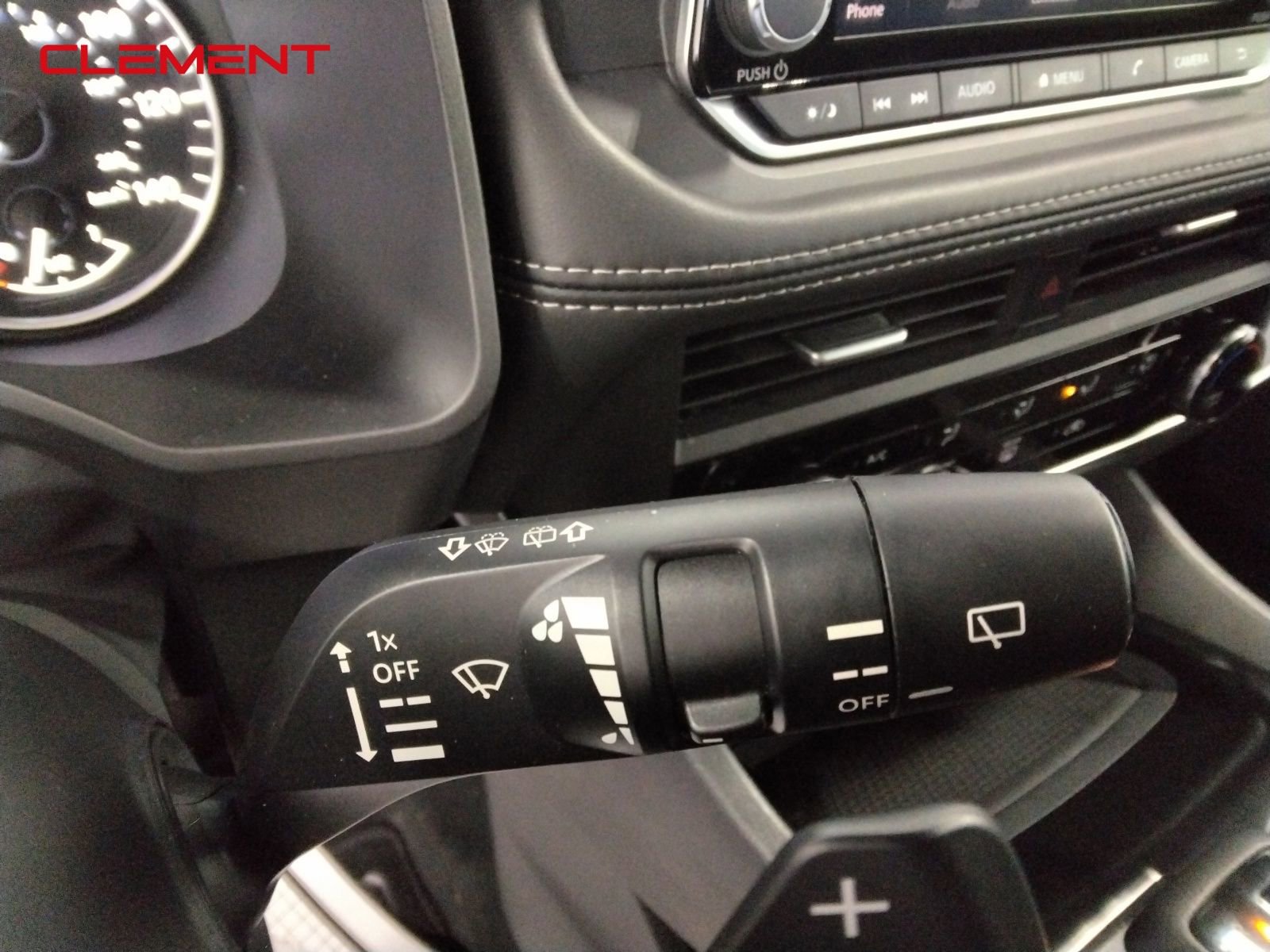 Used 2023 Nissan Rogue S image 14