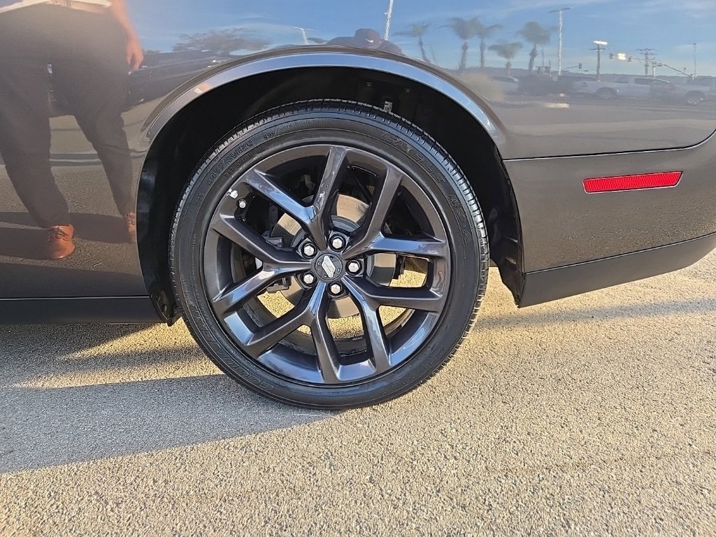 Used 2023 Dodge Challenger R/T w/ Blacktop Package image 10