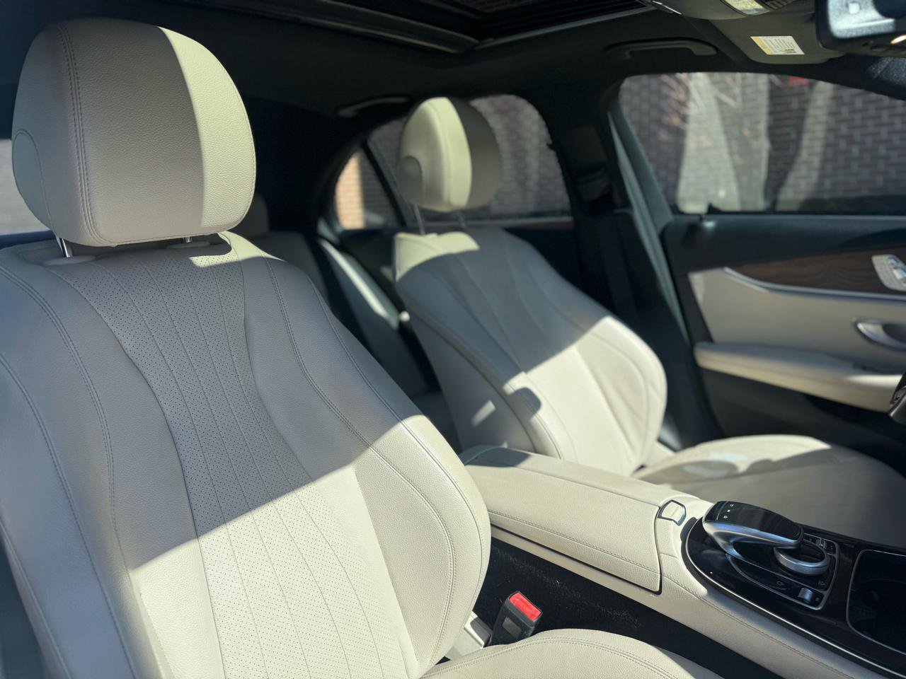 Used 2017 Mercedes-Benz E 300 4MATIC image 41
