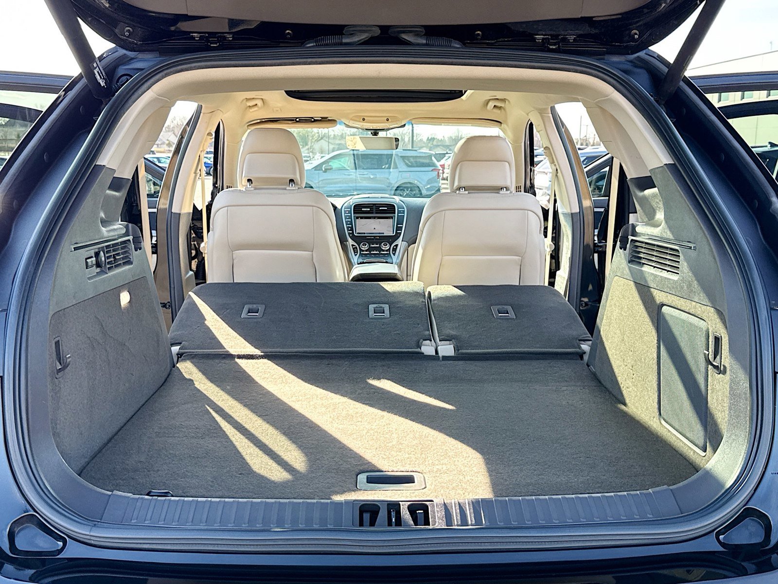 Used 2019 Lincoln Nautilus Select image 7