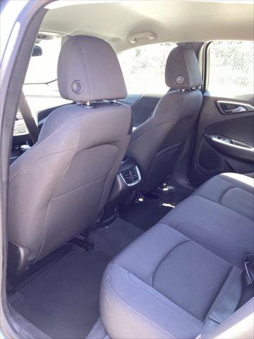 Used 2023 Chevrolet Malibu LT FWD image 18
