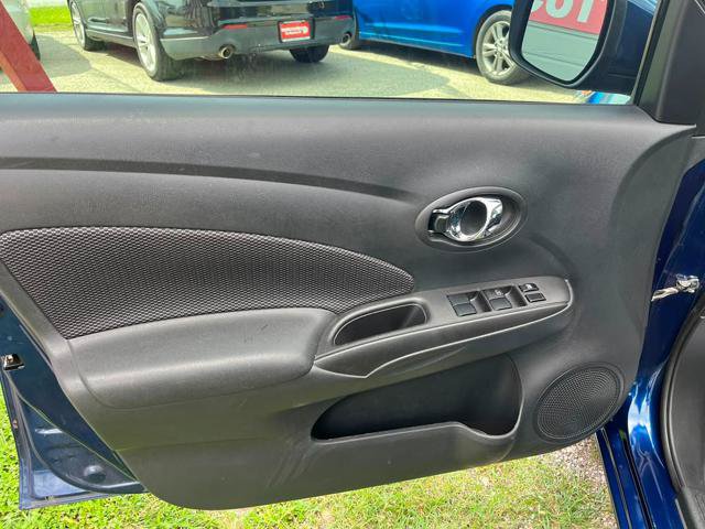 Used 2018 Nissan Versa SV FWD image 15