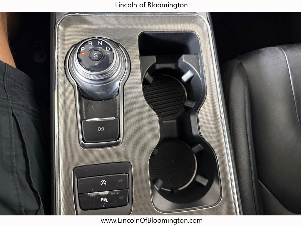 Used 2022 Ford Edge Titanium image 37