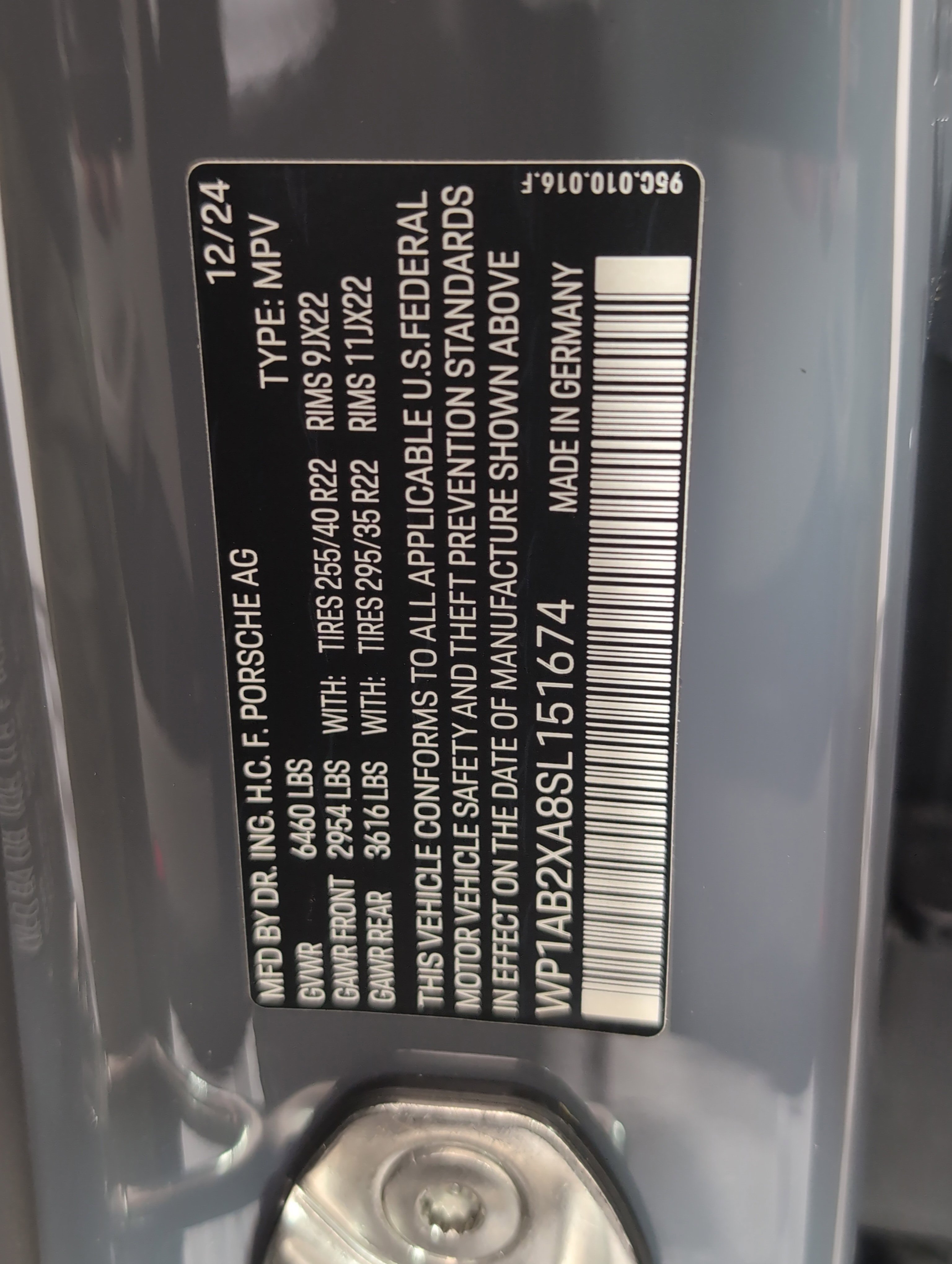 Used 2025 Porsche Macan 4S Electric image 42