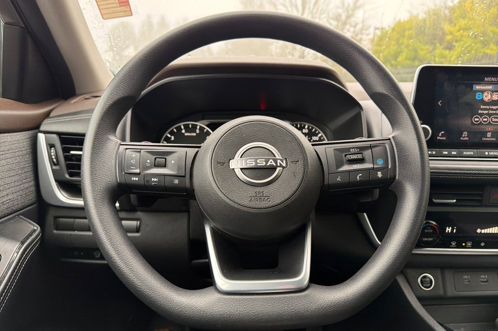 Used 2022 Nissan Rogue SV image 23