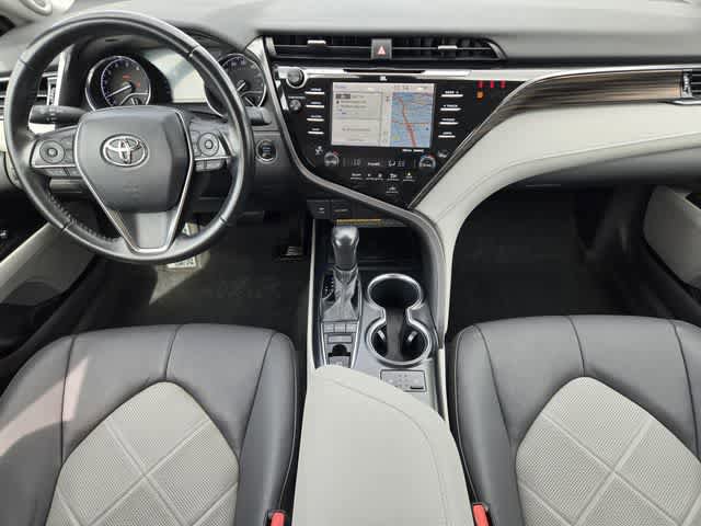 Used 2019 Toyota Camry XLE FWD image 10