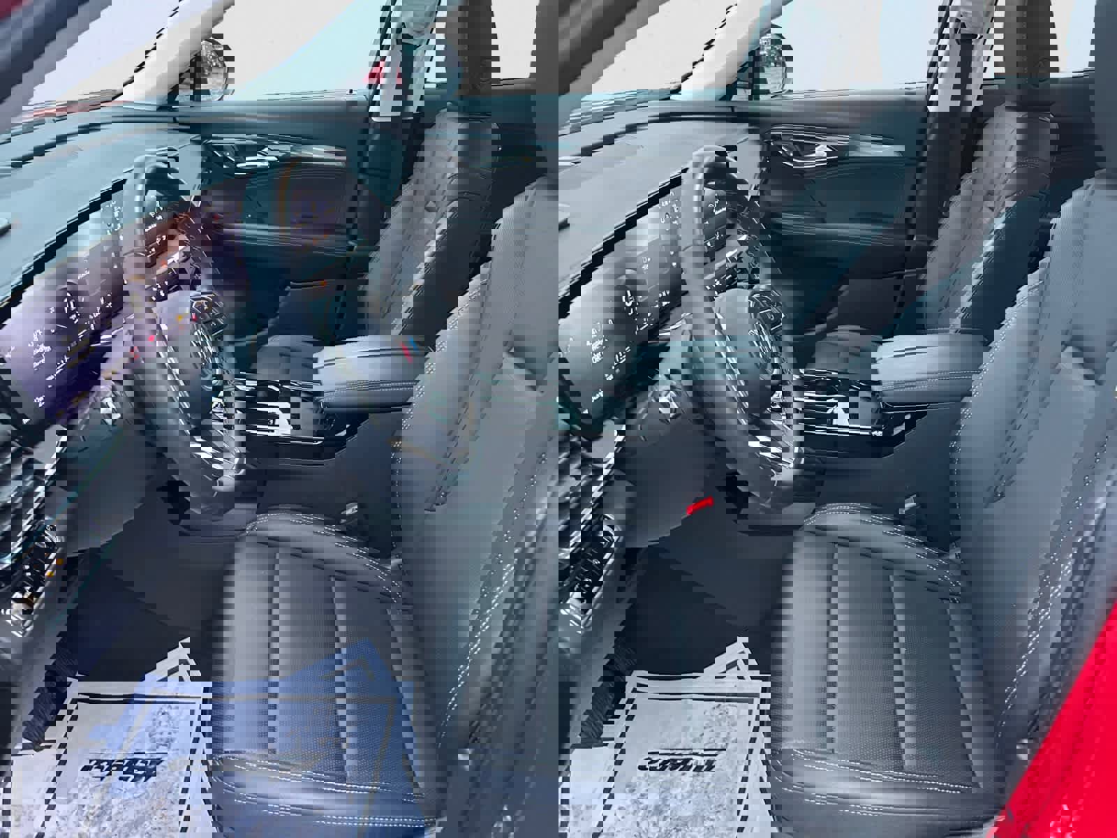 Used 2025 Buick Envision Preferred image 9