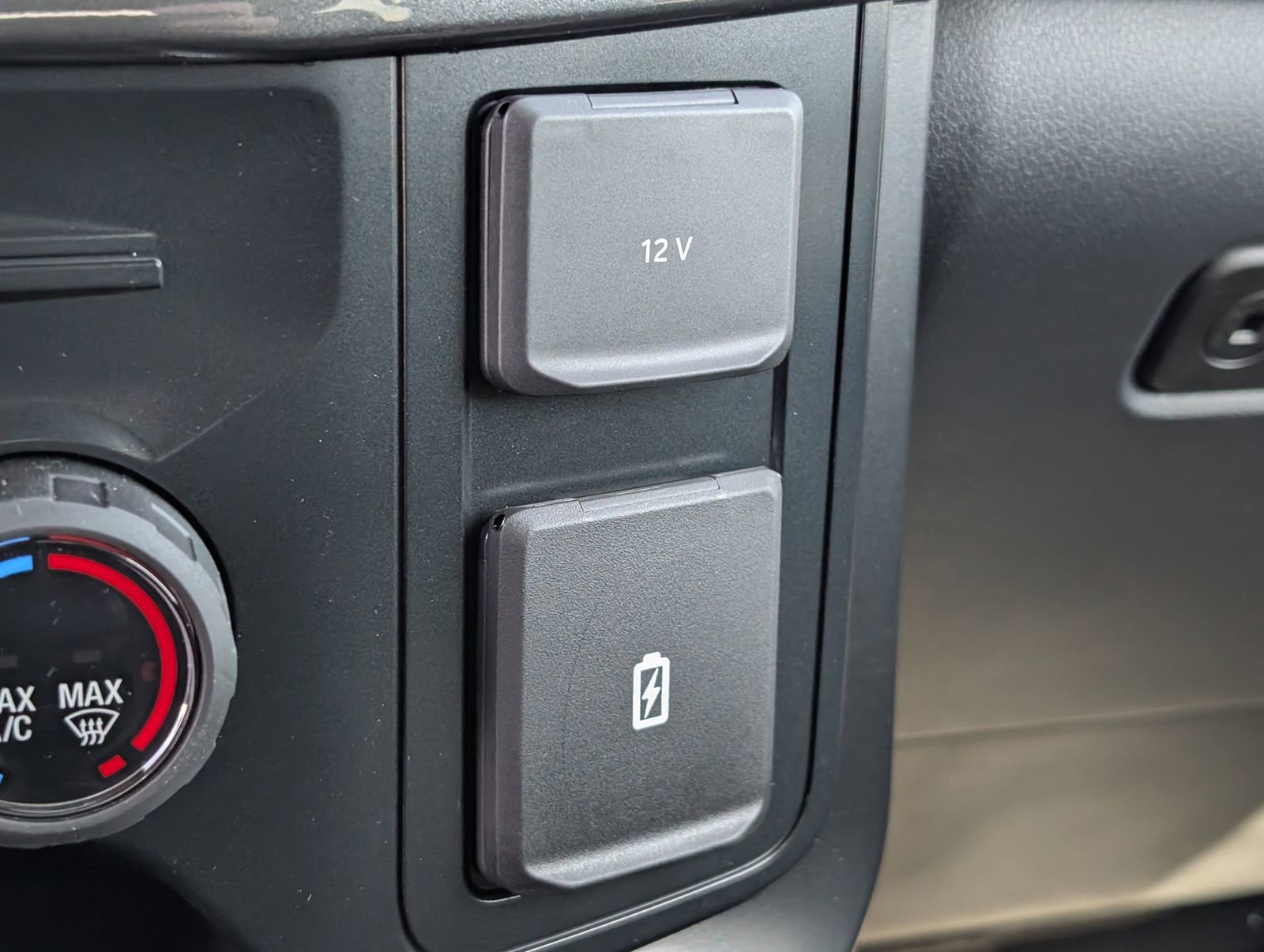 Used 2025 Ford F150 STX w/ Equipment Group 200A image 18