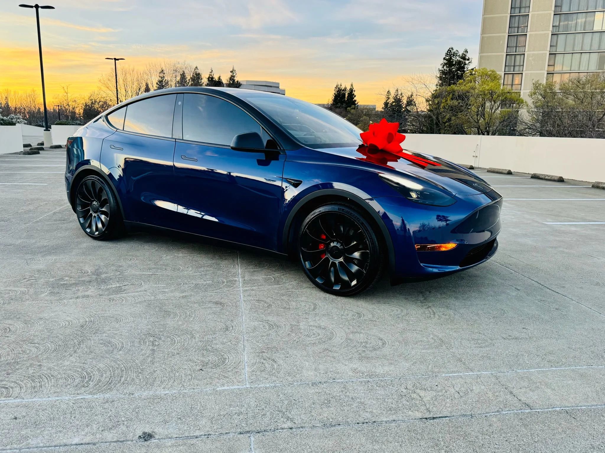 Used 2023 Tesla Model Y Performance image 12