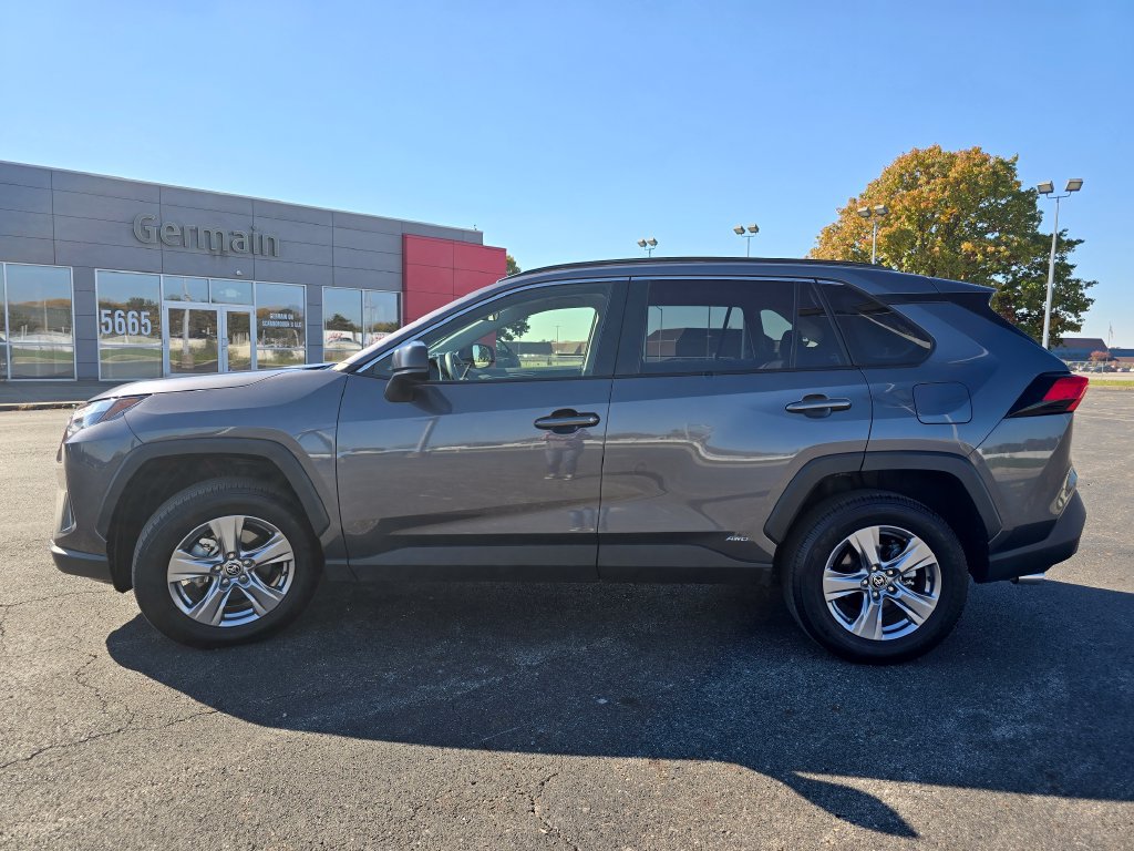 Certified 2025 Toyota RAV4 LE AWD/4WD image 11