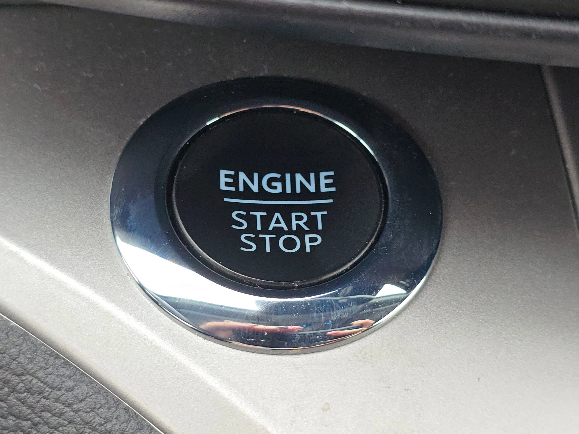 Used 2022 Ford Explorer XLT image 27