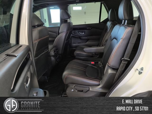 Used 2025 Honda Pilot TrailSport image 24