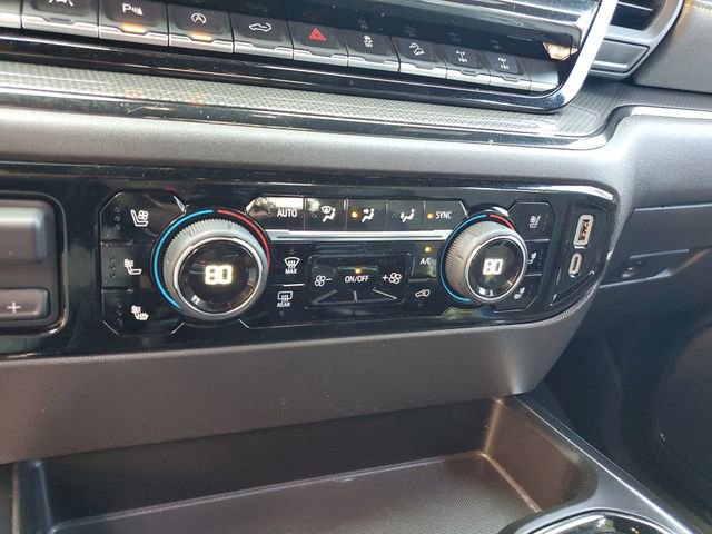 Used 2024 Chevrolet Silverado 1500 ZR2 w/ Technology Package image 24