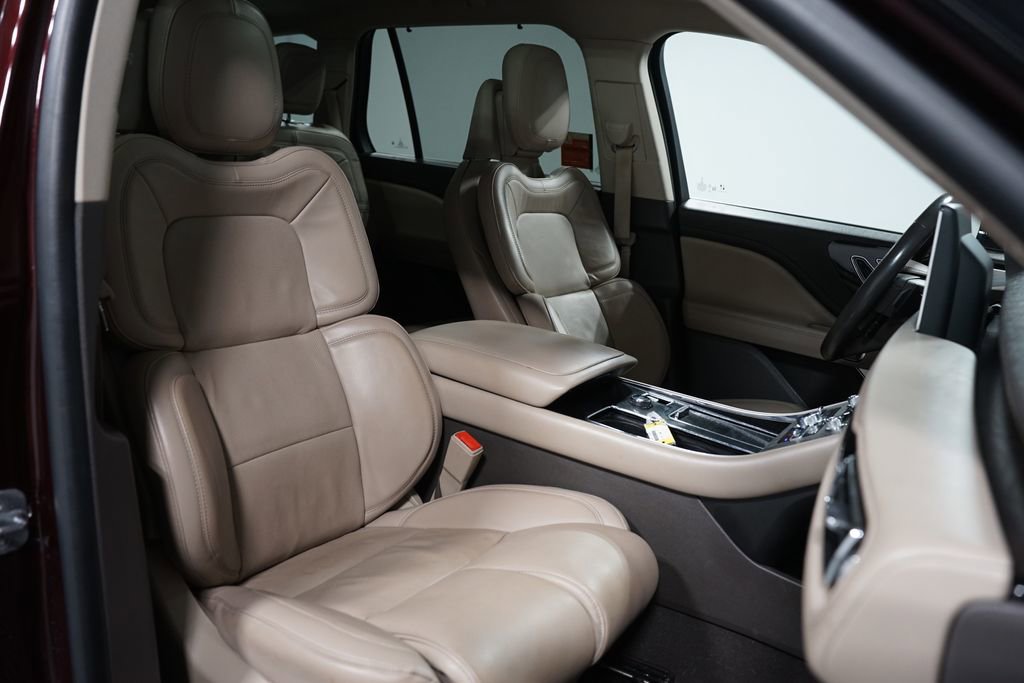 Used 2022 Lincoln Aviator Grand Touring w/ Equipment Group 301A image 33