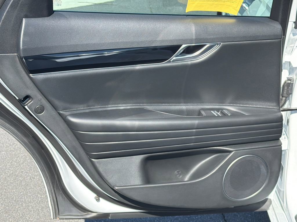 Used 2024 Genesis G80 2.5T image 20