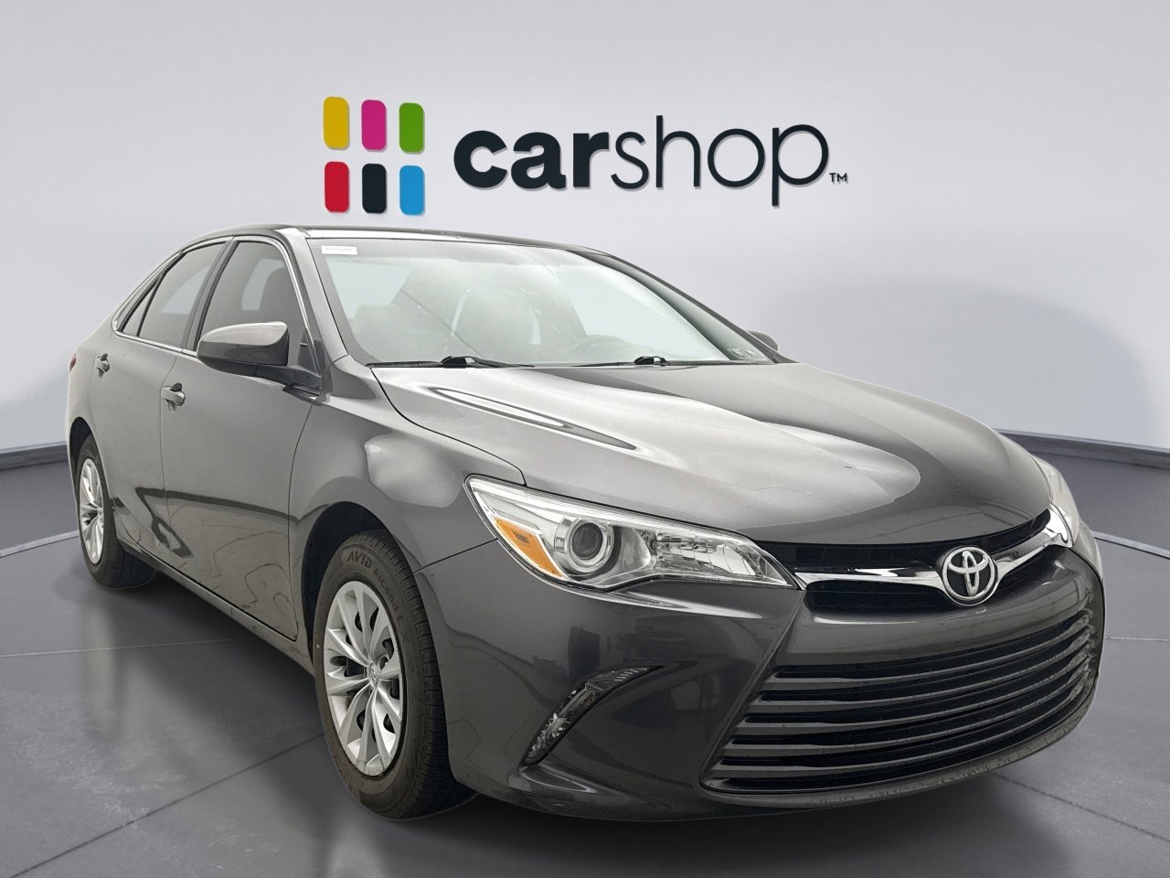 Used 2016 Toyota Camry LE image 5