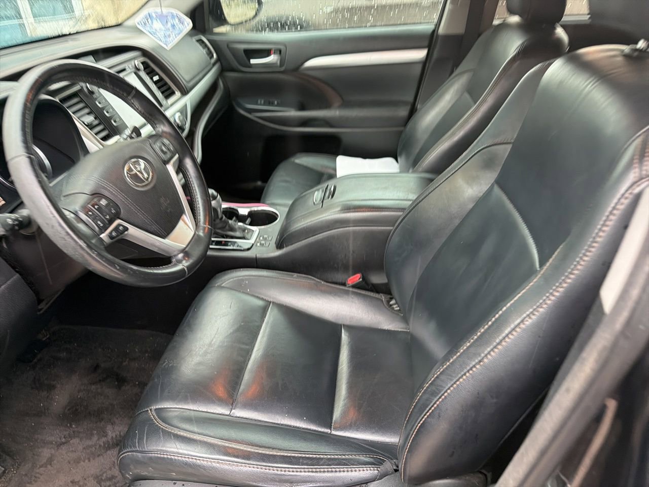 Used 2016 Toyota Highlander XLE image 6