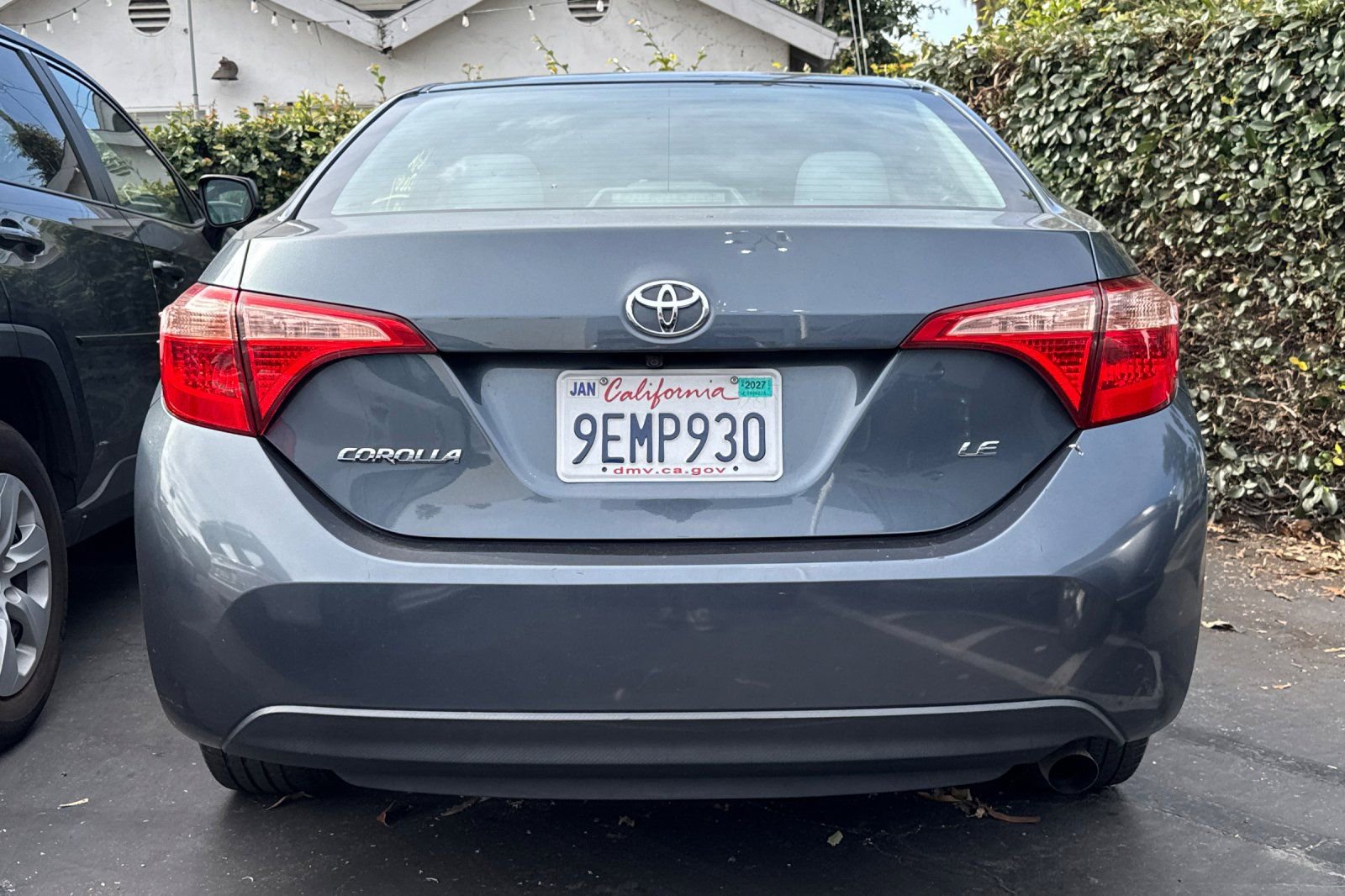 Used 2017 Toyota Corolla LE w/ Carpet Mat Package (TMS) image 6