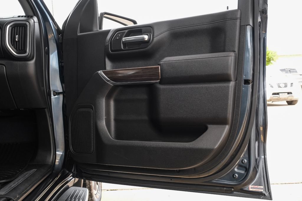 Used 2019 Chevrolet Silverado 1500 LT w/ Texas Edition AWD/4WD image 47