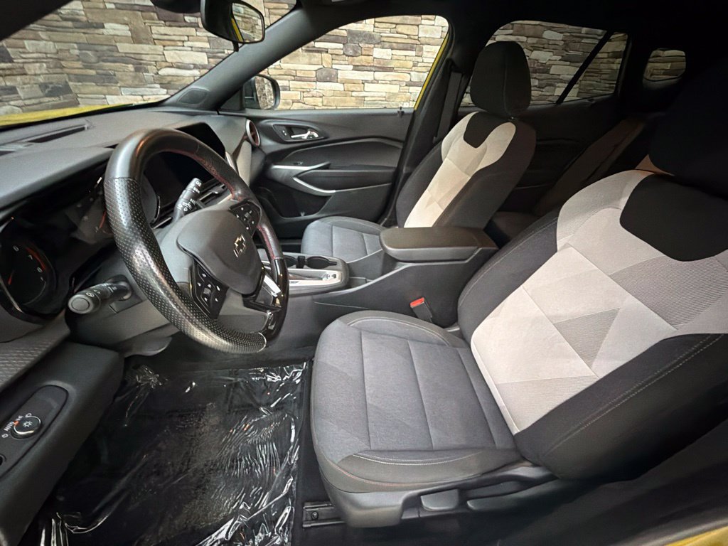 Used 2024 Chevrolet Trax RS w/ Driver Confidence Package FWD image 22