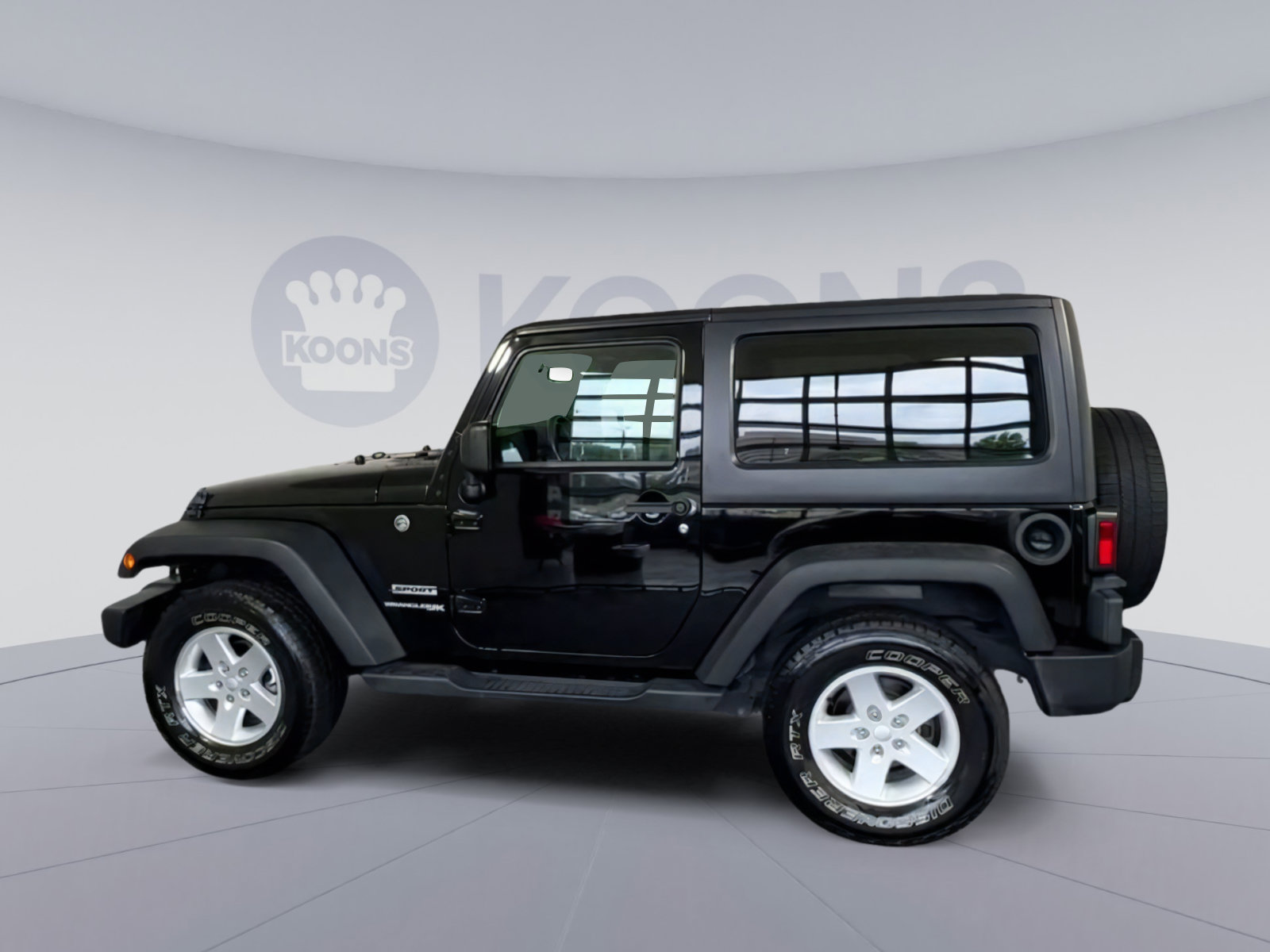 Used 2018 Jeep Wrangler Sport AWD/4WD image 8