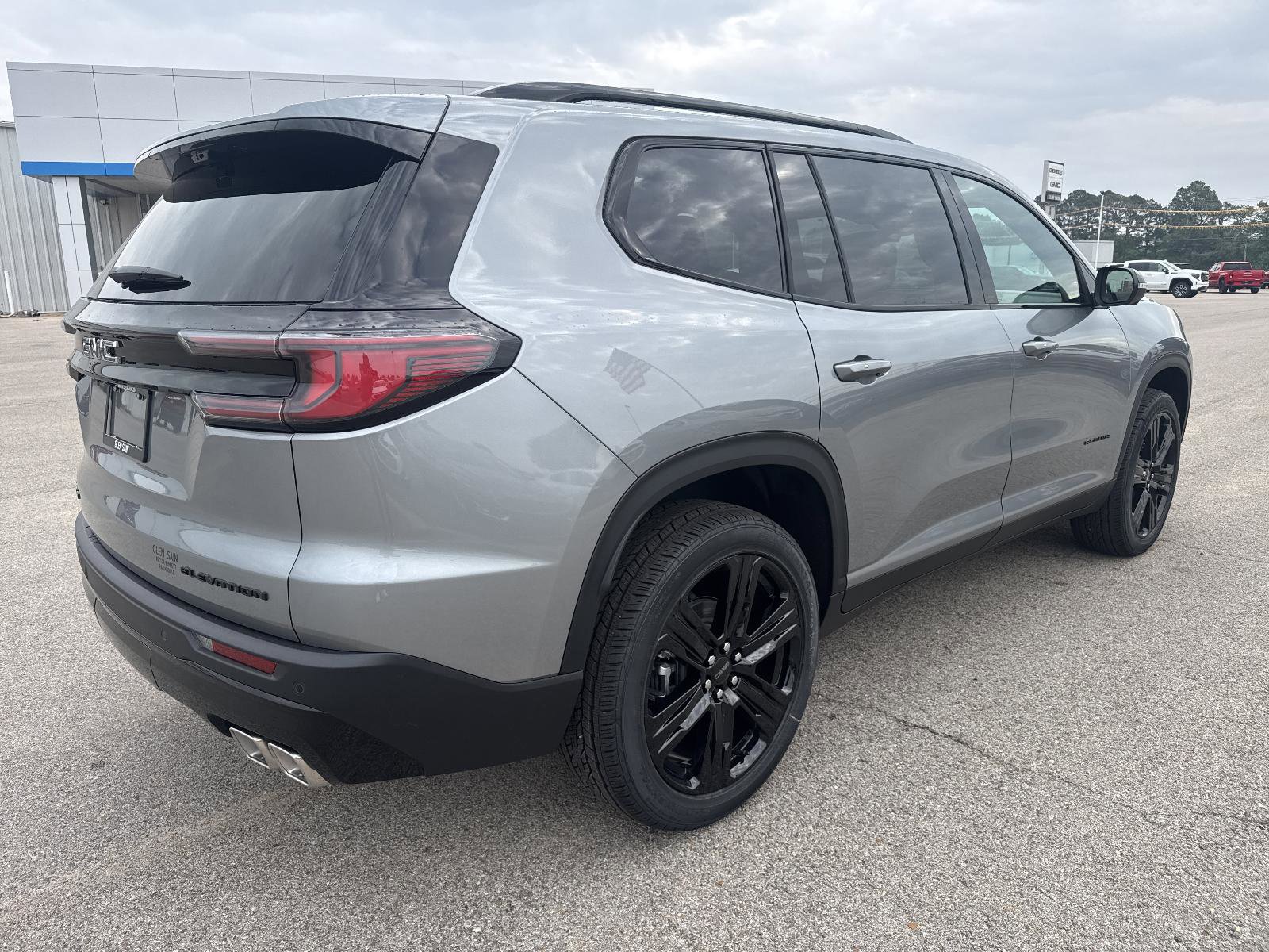 New 2026 GMC Acadia Elevation FWD image 7