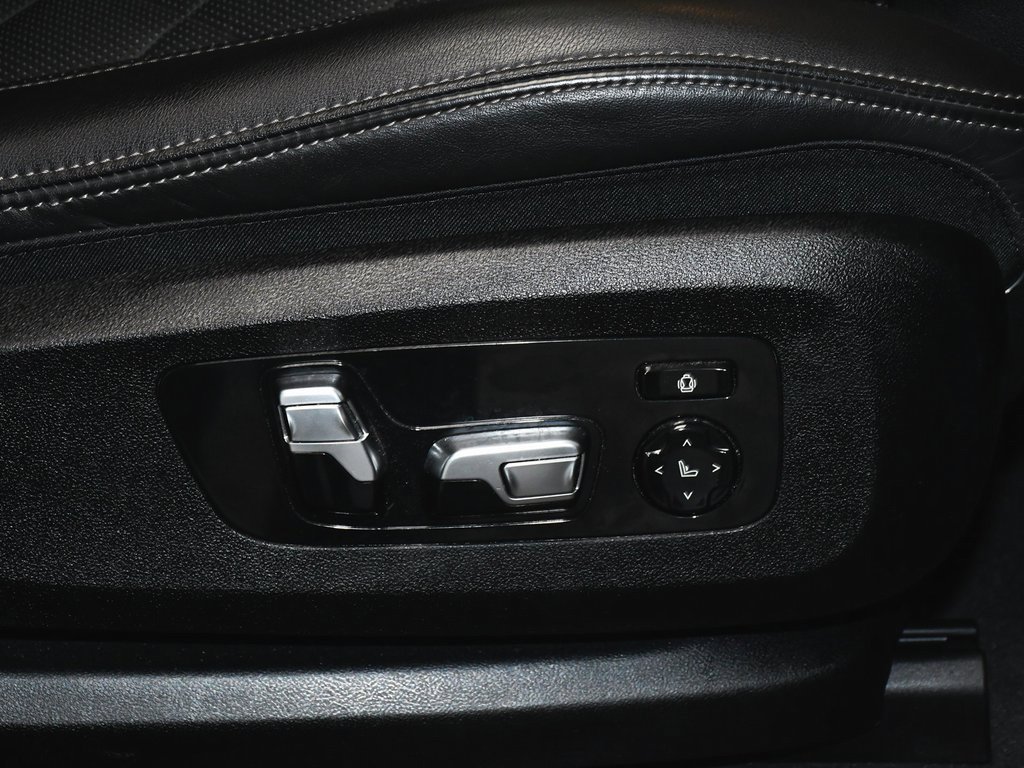 Used 2024 BMW X7 xDrive40i image 80