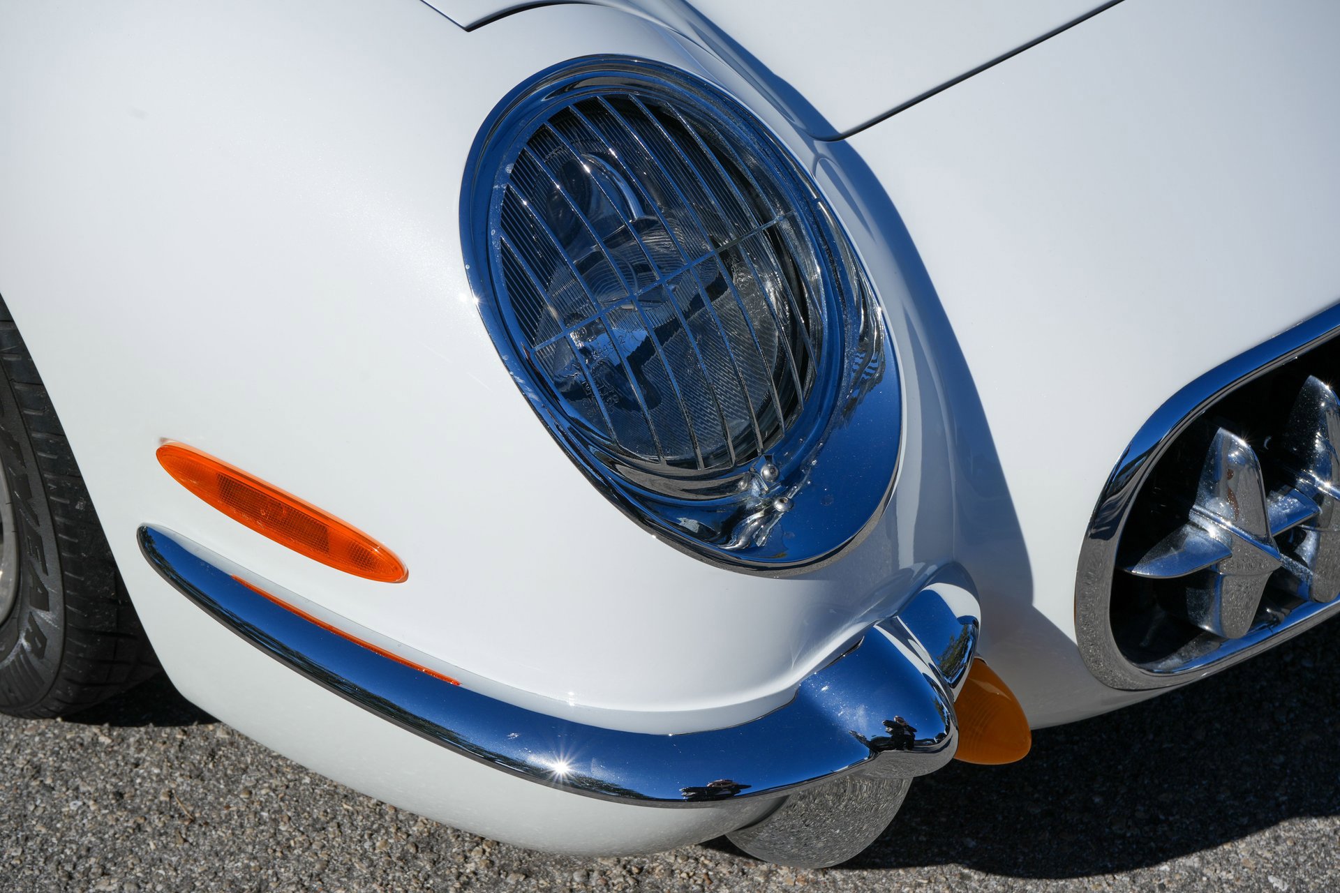 Used 2003 Chevrolet Corvette Convertible w/ Preferred Equipment Group1 image 5