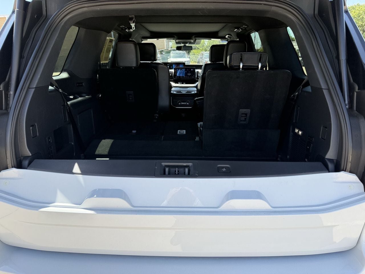 Used 2025 Ford Expedition Tremor AWD/4WD image 29