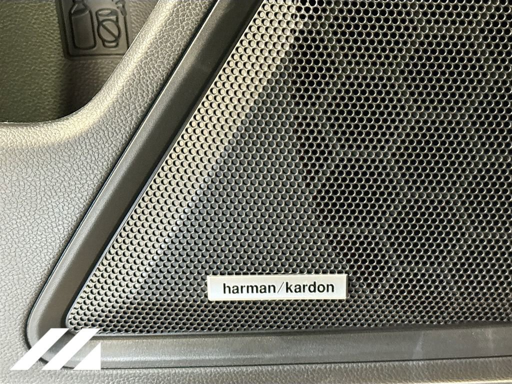 Certified 2025 Subaru Outback Limited image 20