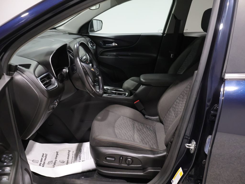 Used 2021 Chevrolet Equinox LT AWD/4WD image 11