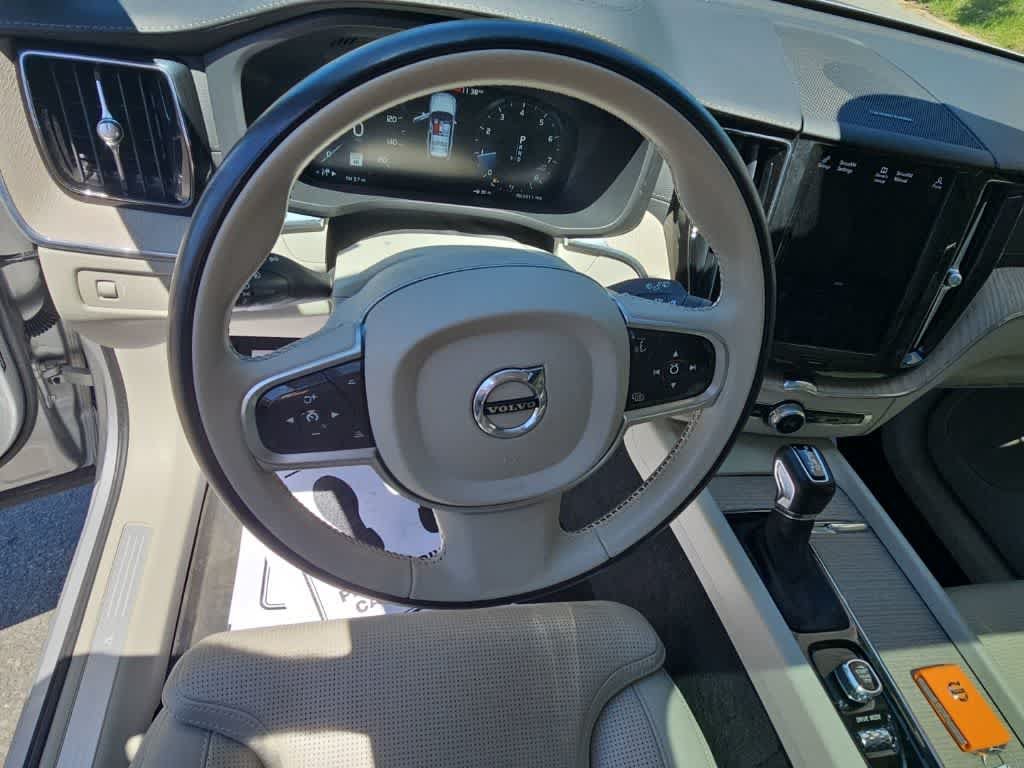 Used 2021 Volvo XC60 T5 Inscription w/ Advanced Package AWD/4WD image 13