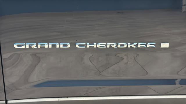 Used 2022 Jeep Grand Cherokee Limited 4xe w/ MOPAR Finishing Package AWD/4WD image 39