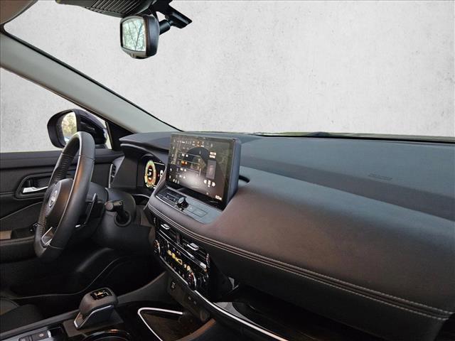 Used 2024 Nissan Rogue SL w/ SL Premium Package image 22