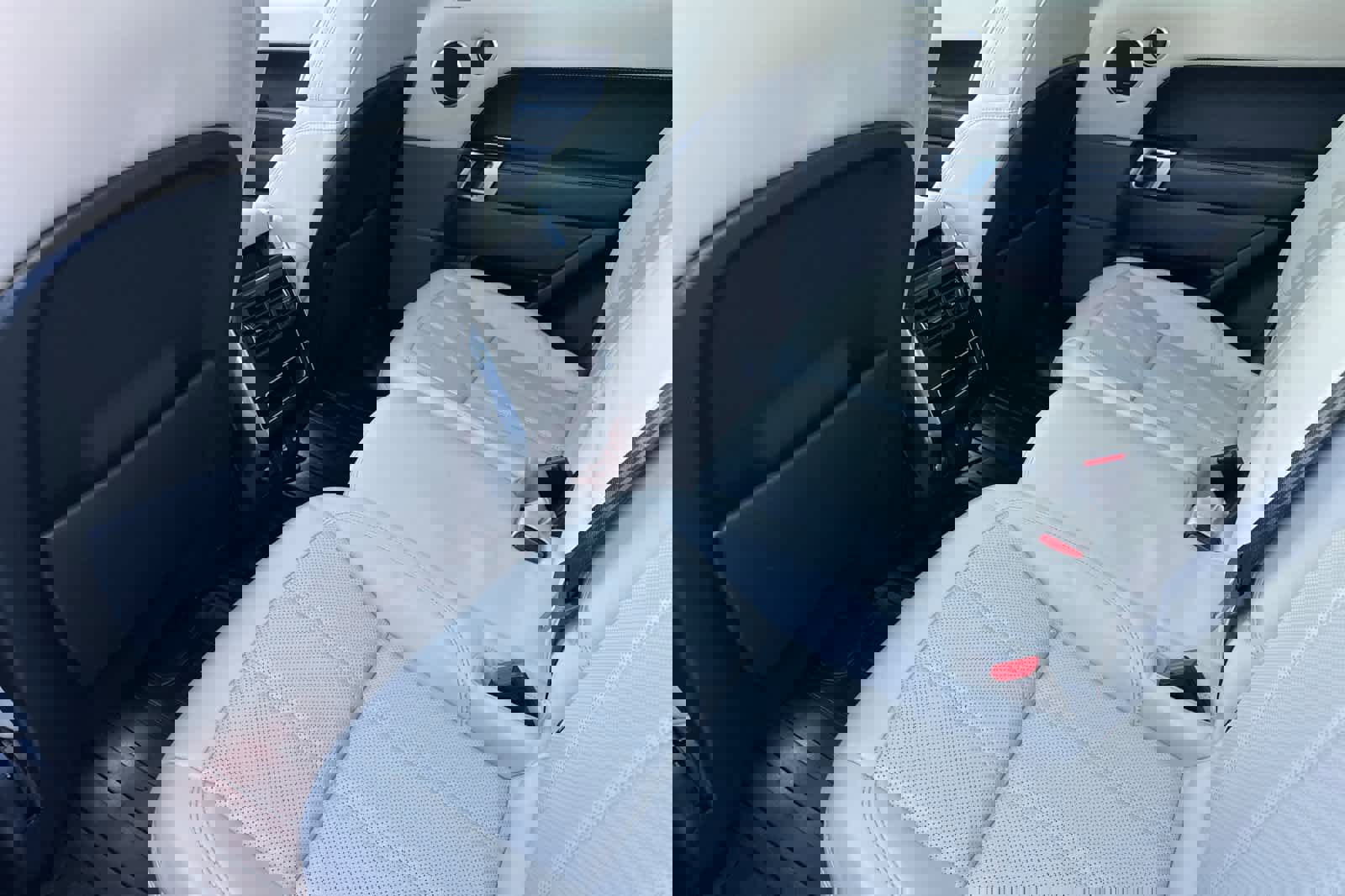 Used 2019 Land Rover Range Rover Sport HSE image 11