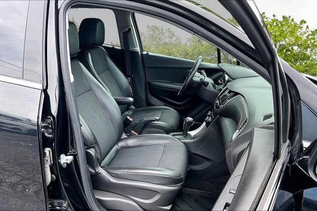 Used 2019 Chevrolet Trax LT w/ LT Convenience Package AWD/4WD image 7