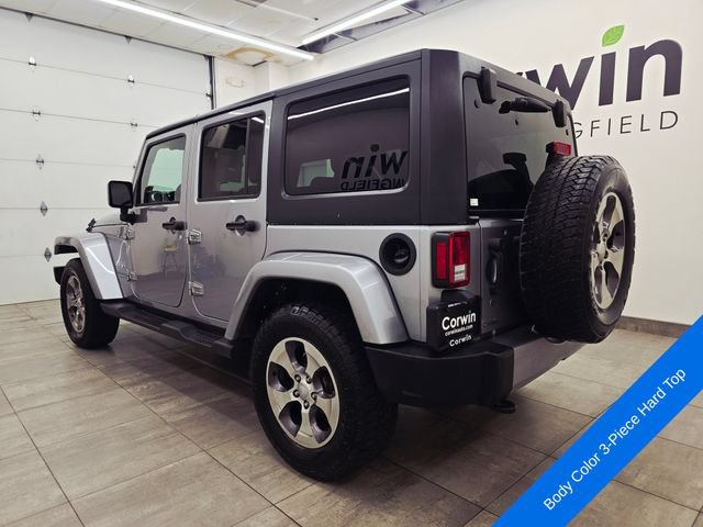 Used 2018 Jeep Wrangler Unlimited Sahara w/ Connectivity Group AWD/4WD image 3