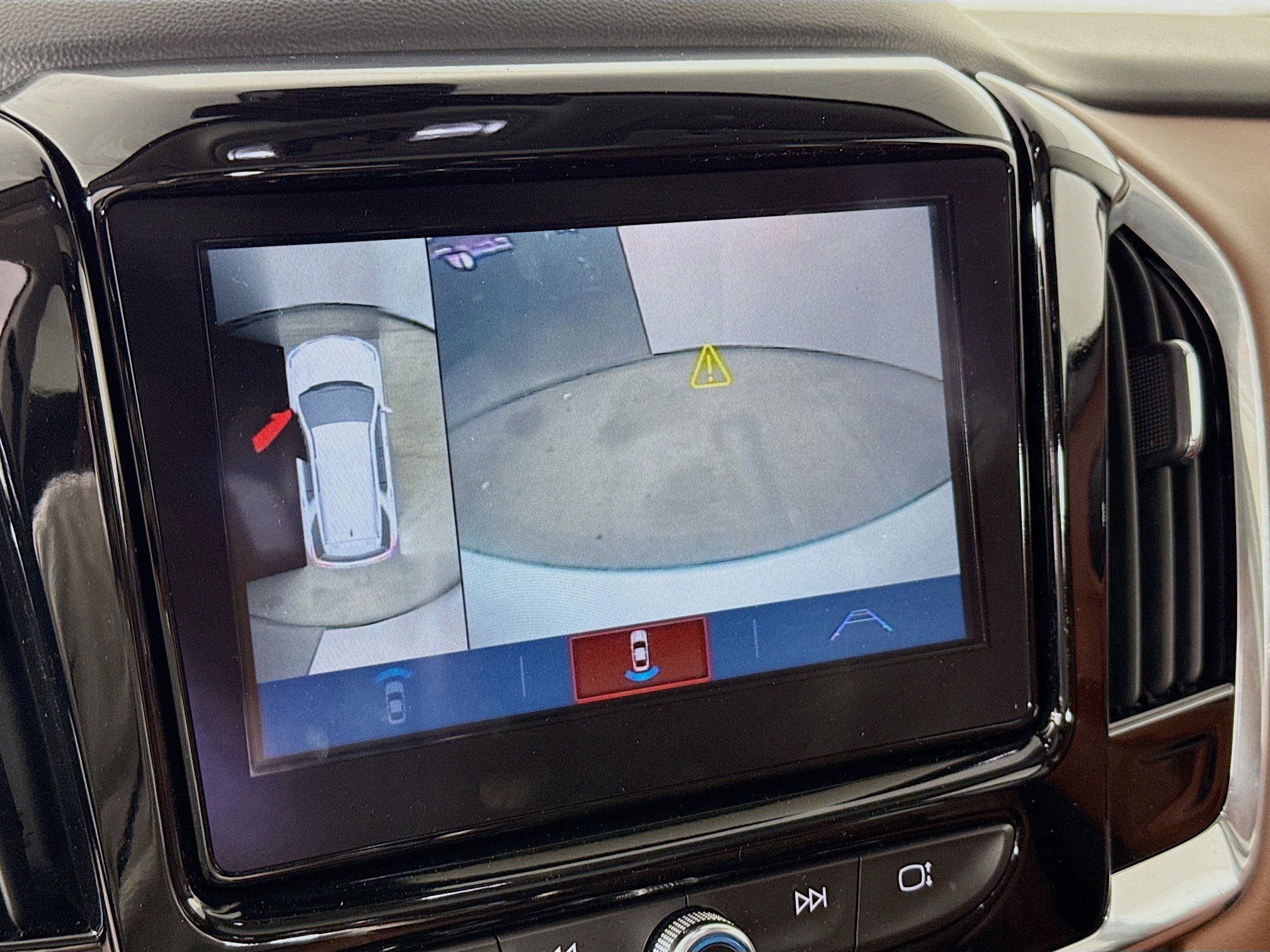 Used 2019 Chevrolet Traverse High Country image 16