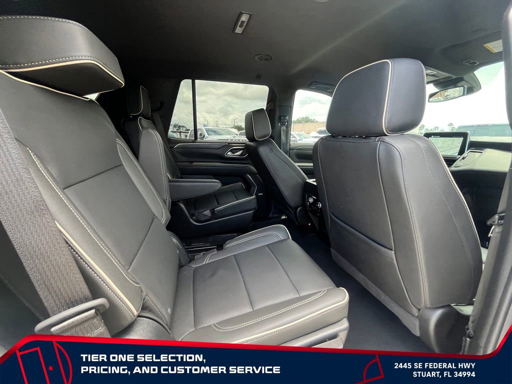 Used 2024 GMC Yukon SLT w/ SLT Luxury Package AWD/4WD image 19