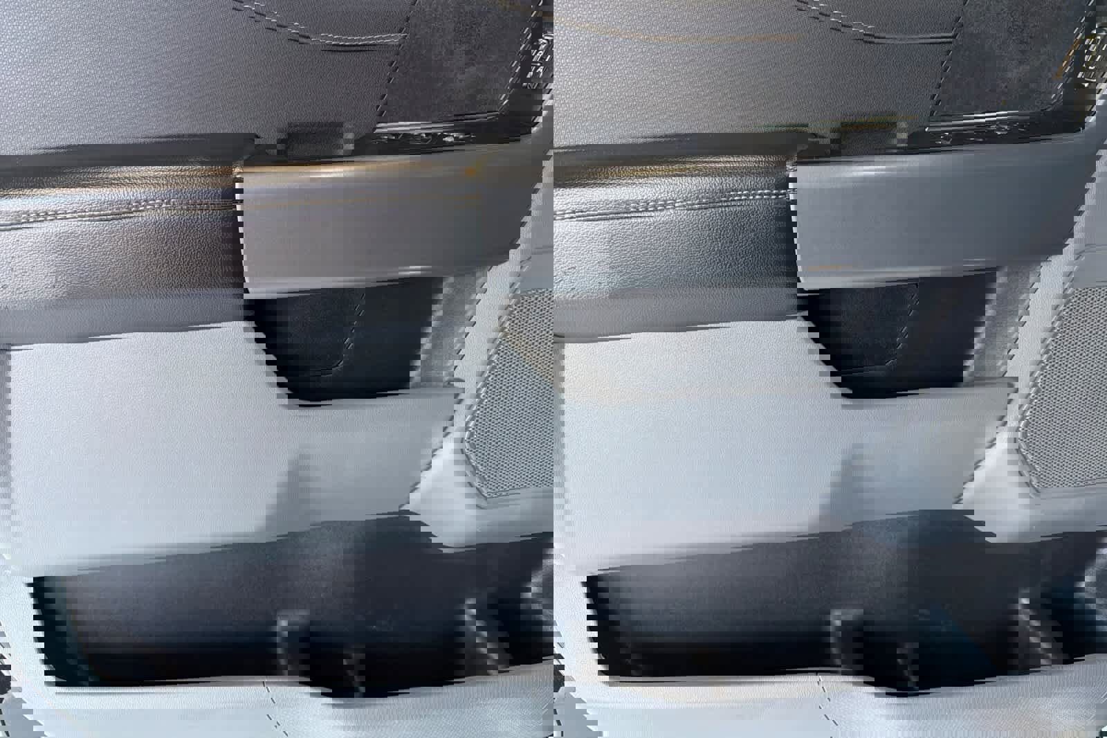 Used 2024 Ford F150 XLT w/ Mobile Office Package image 14