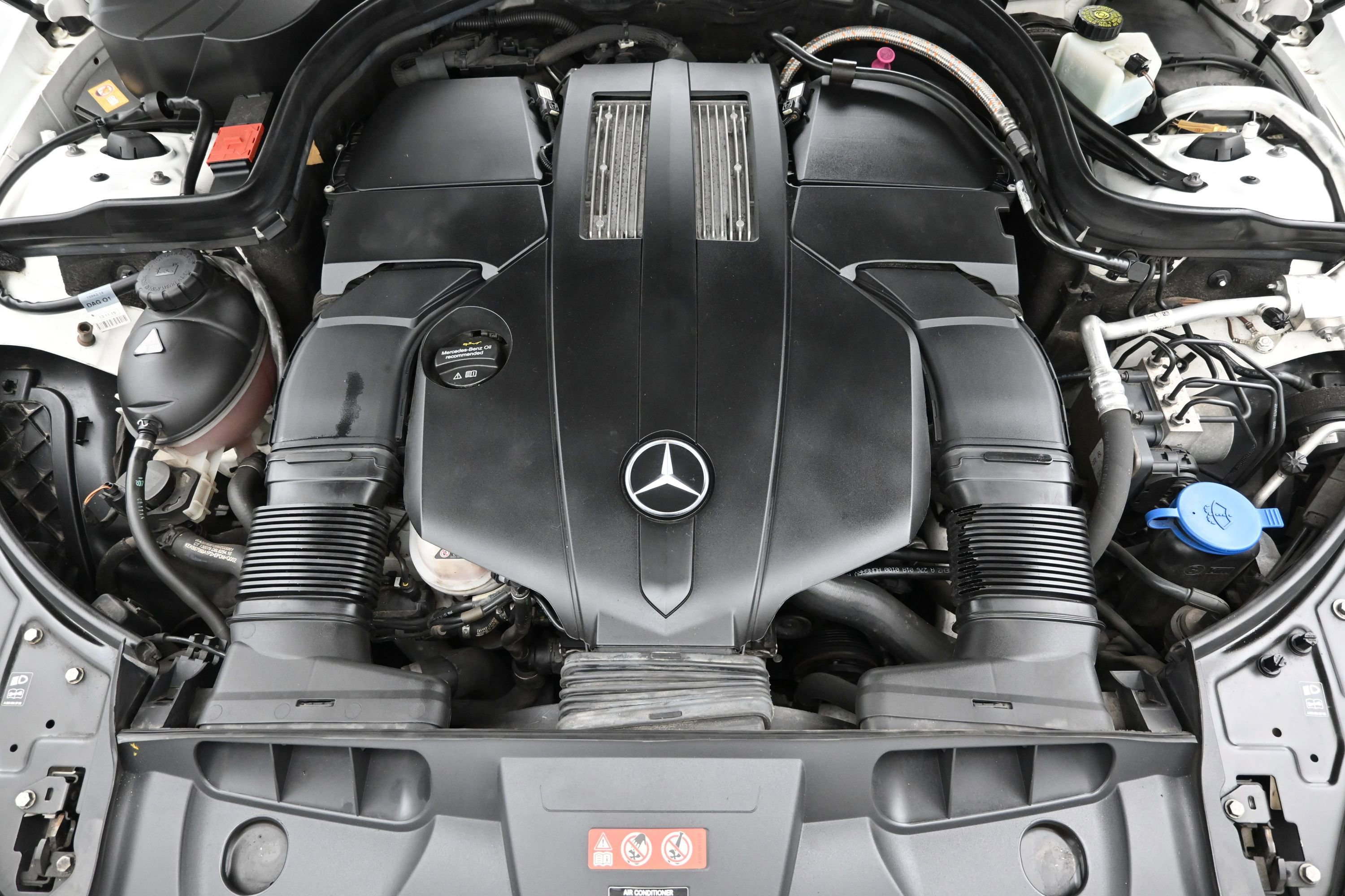 Used 2016 Mercedes-Benz E 400 4MATIC Coupe image 23