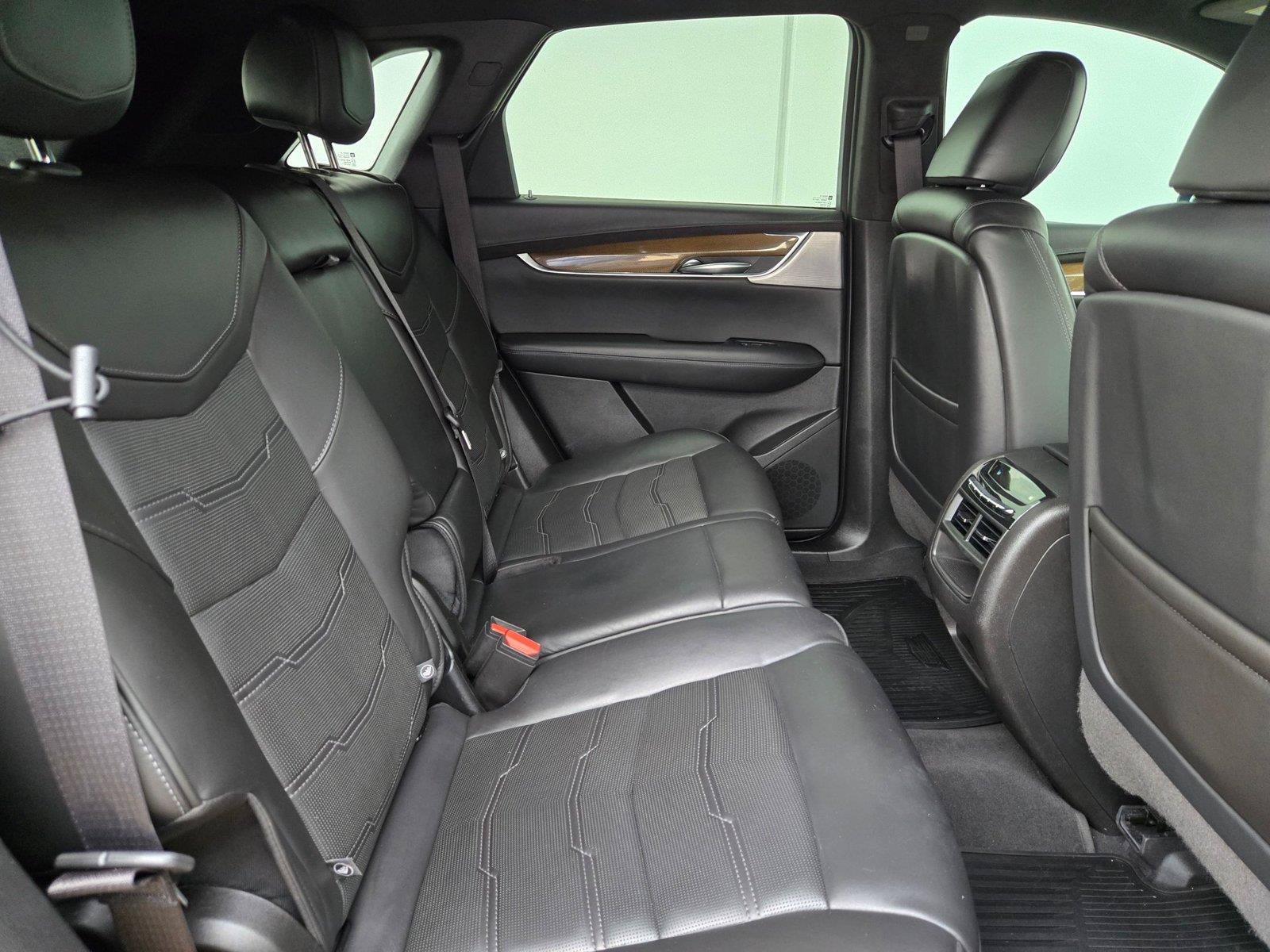 Used 2020 Cadillac XT5 Sportv w/ Platinum Package AWD/4WD image 30