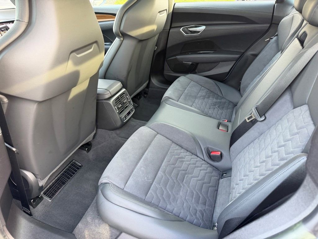 Certified 2023 Audi e-tron GT Premium Plus image 21