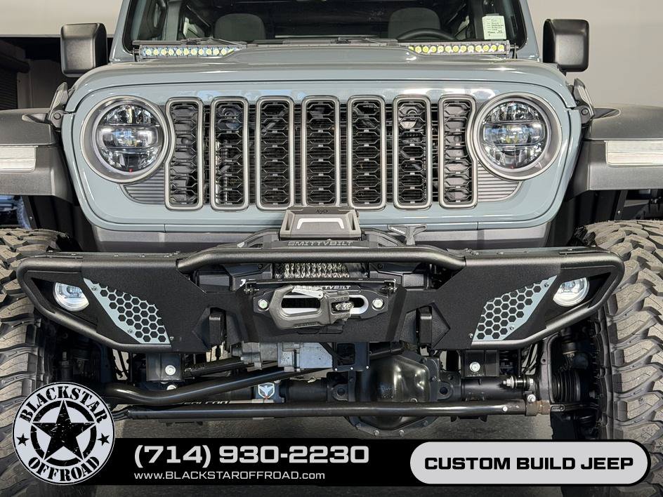 Used 2025 Jeep Wrangler Unlimited Rubicon 4xe w/ Safety Group AWD/4WD image 10
