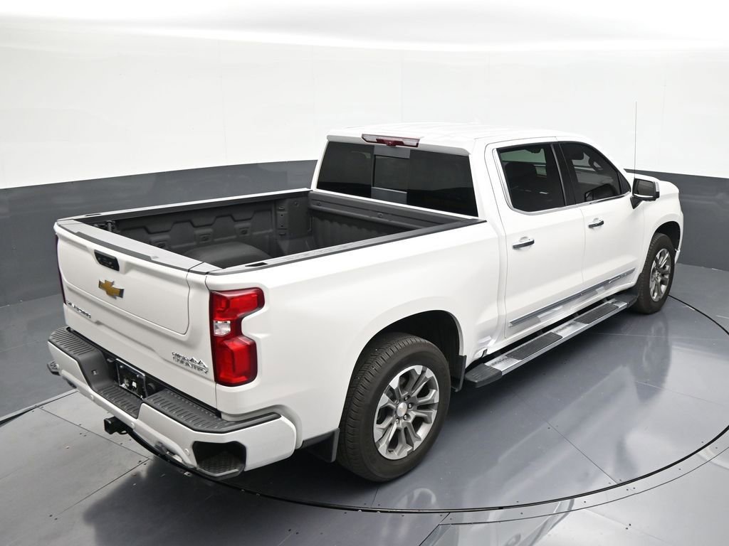 Used 2025 Chevrolet Silverado 1500 High Country w/ Technology Package RWD image 16