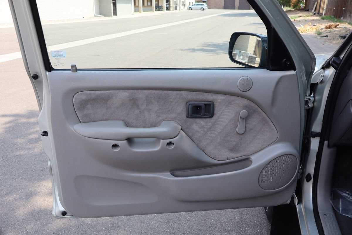 Used 2002 Toyota Tacoma 4x4 Xtracab image 21